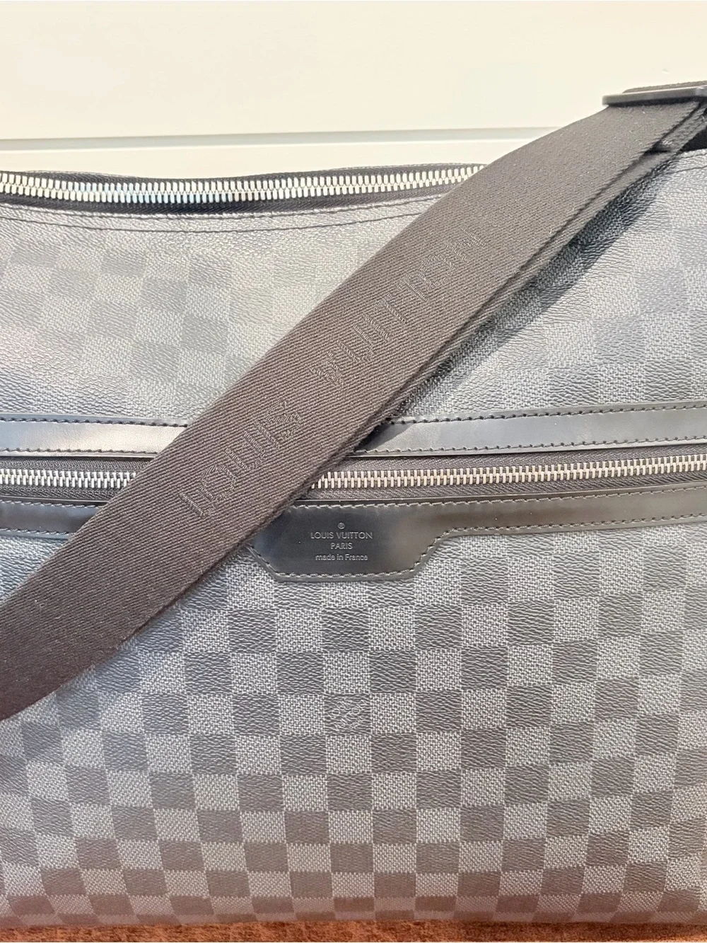 Louis Vuitton Mick GM Messenger Luxe Bag Damier Graphite Canvas Travel Crossbody
